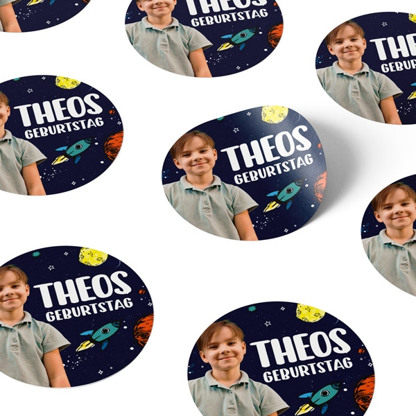 Aufkleber Kindergeburtstag mit Wunschtext und Foto